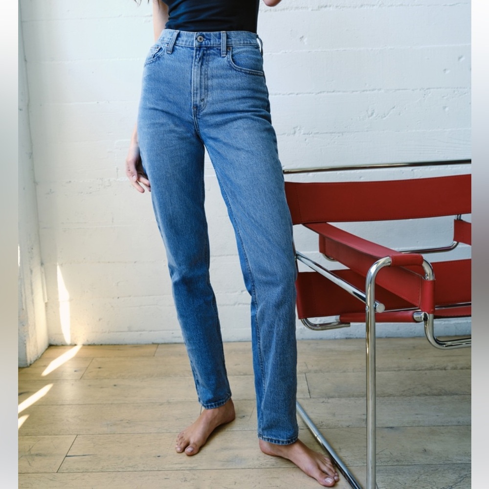 Abercrombie & Fitch 90s Straight Ultra High Rise Long